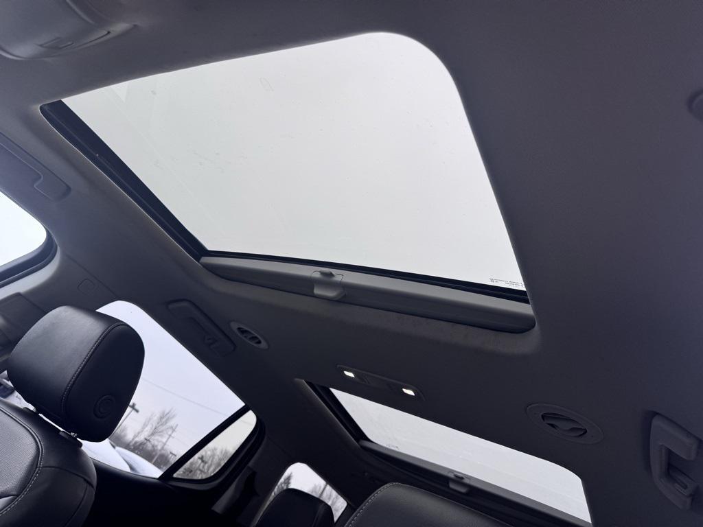 used 2022 GMC Acadia car, priced at $23,134