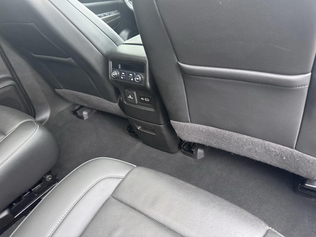 used 2022 GMC Acadia car, priced at $23,134