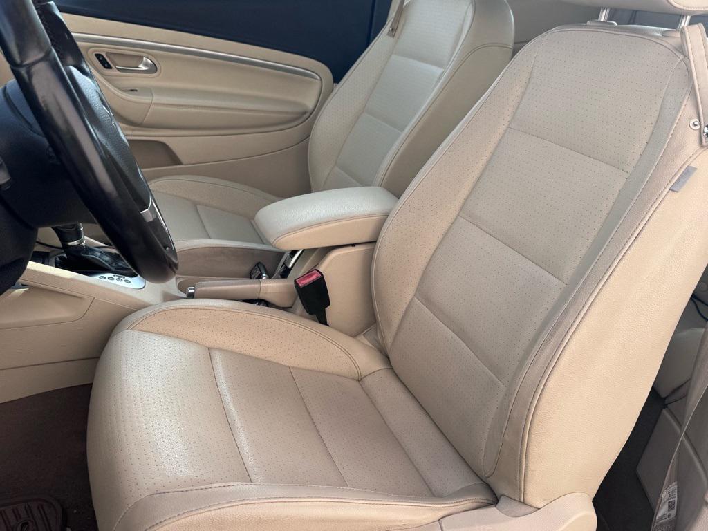 used 2013 Volkswagen Eos car, priced at $8,996