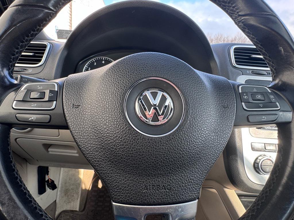 used 2013 Volkswagen Eos car, priced at $8,996