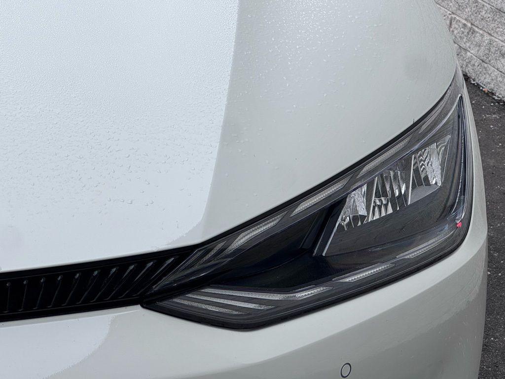 used 2022 Kia EV6 car, priced at $20,871