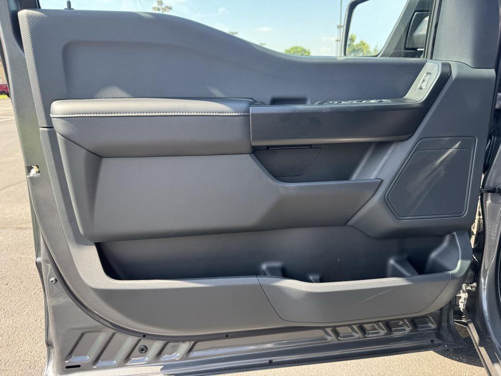 new 2025 Ford F-150 car, priced at $44,062