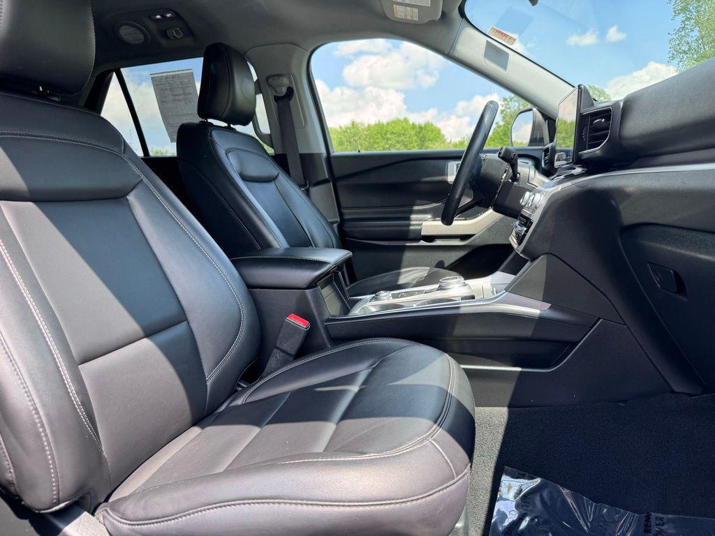 used 2022 Ford Explorer car, priced at $29,365