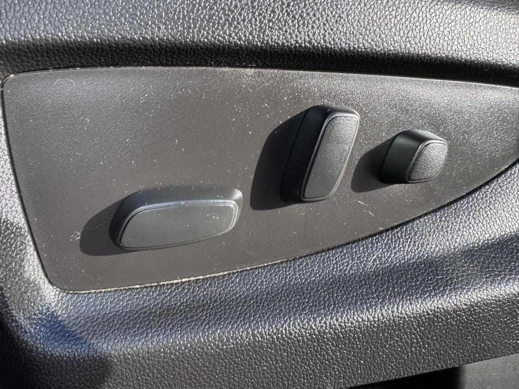 used 2018 Chevrolet Silverado 1500 car, priced at $22,989