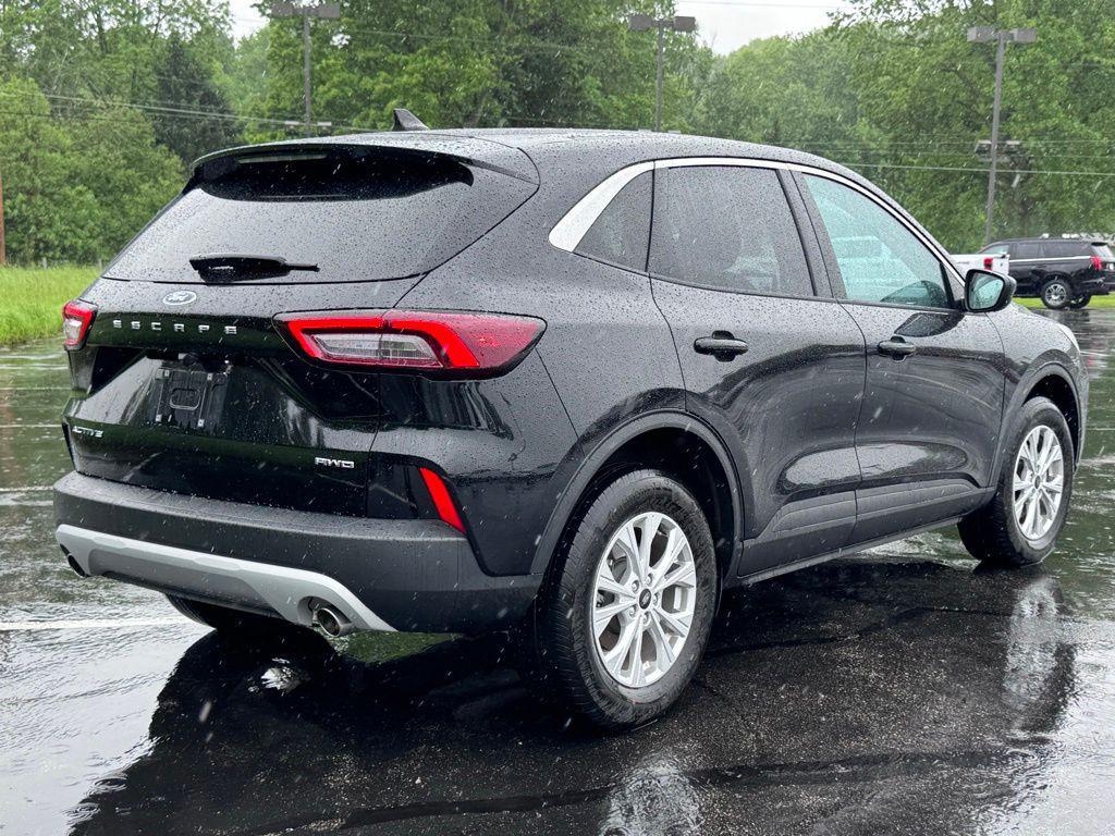 used 2023 Ford Escape car, priced at $24,912