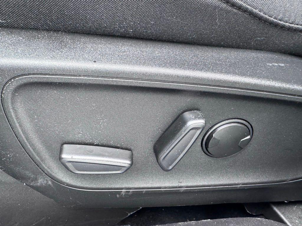 used 2023 Ford Escape car, priced at $24,912