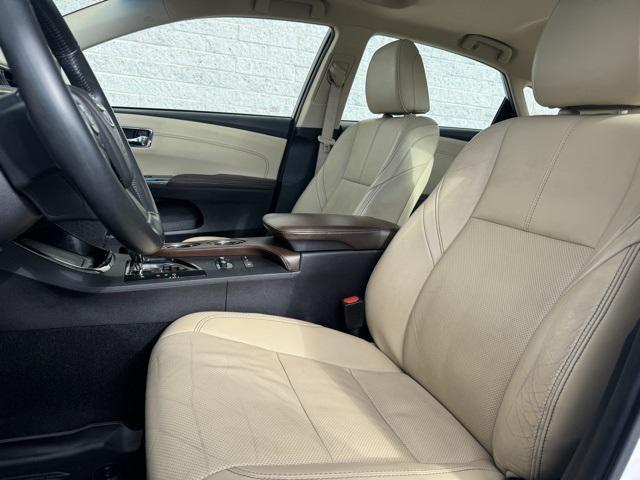 used 2016 Toyota Avalon Hybrid car, priced at $15,385