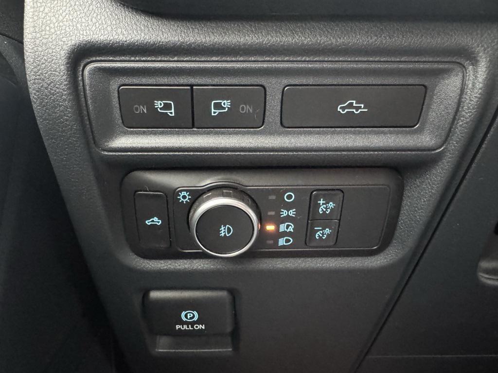 used 2022 Ford F-150 car, priced at $33,996