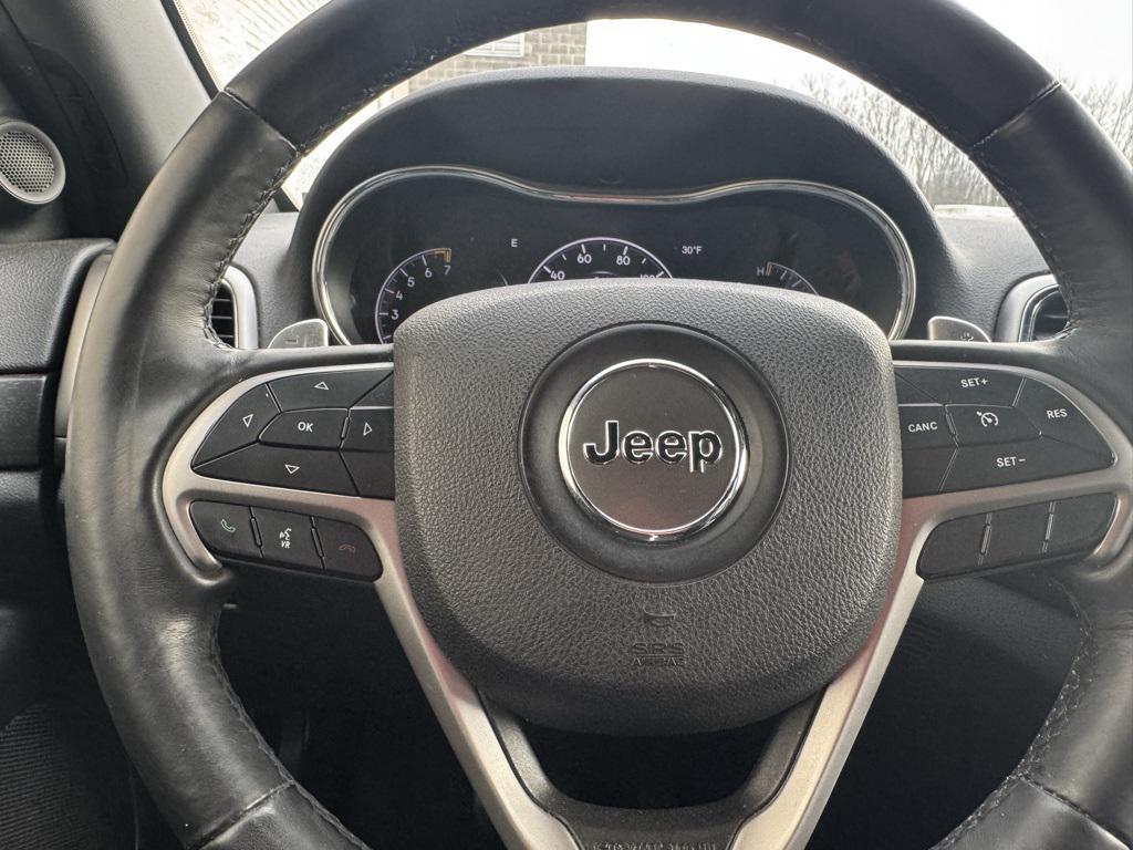 used 2017 Jeep Grand Cherokee car, priced at $15,692