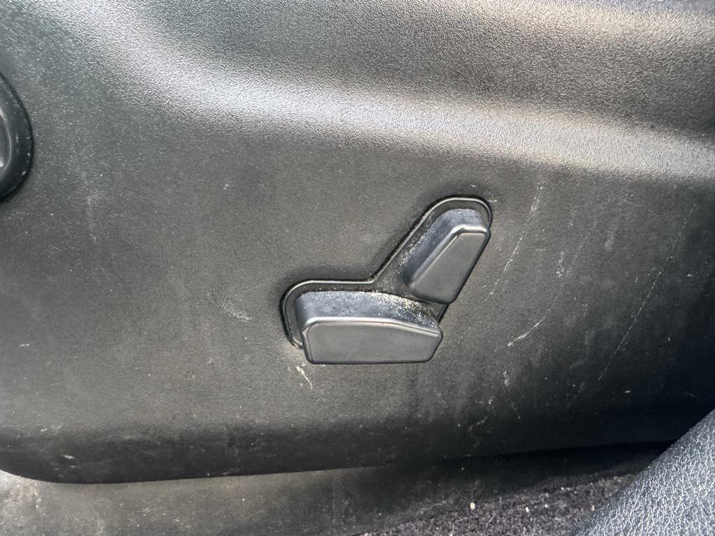 used 2017 Jeep Grand Cherokee car, priced at $15,692