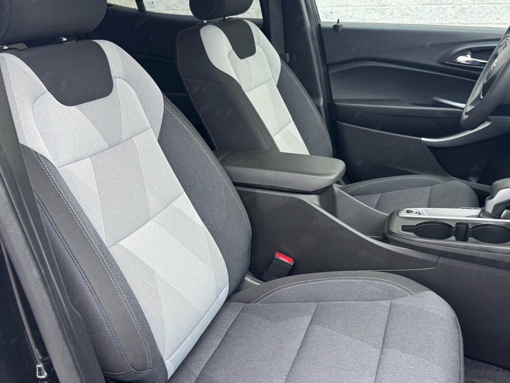 used 2025 Chevrolet Trax car, priced at $22,526