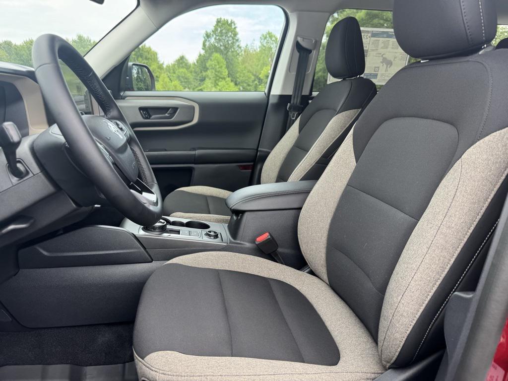 new 2025 Ford Bronco Sport car, priced at $33,552