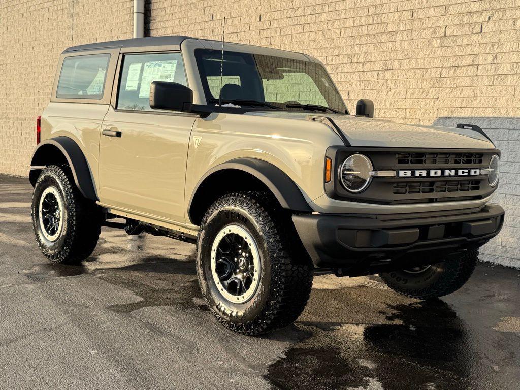 new 2025 Ford Bronco car, priced at $48,820