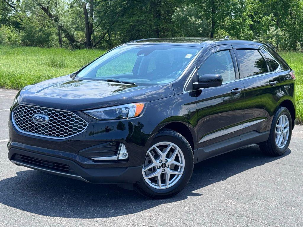 used 2024 Ford Edge car, priced at $29,440
