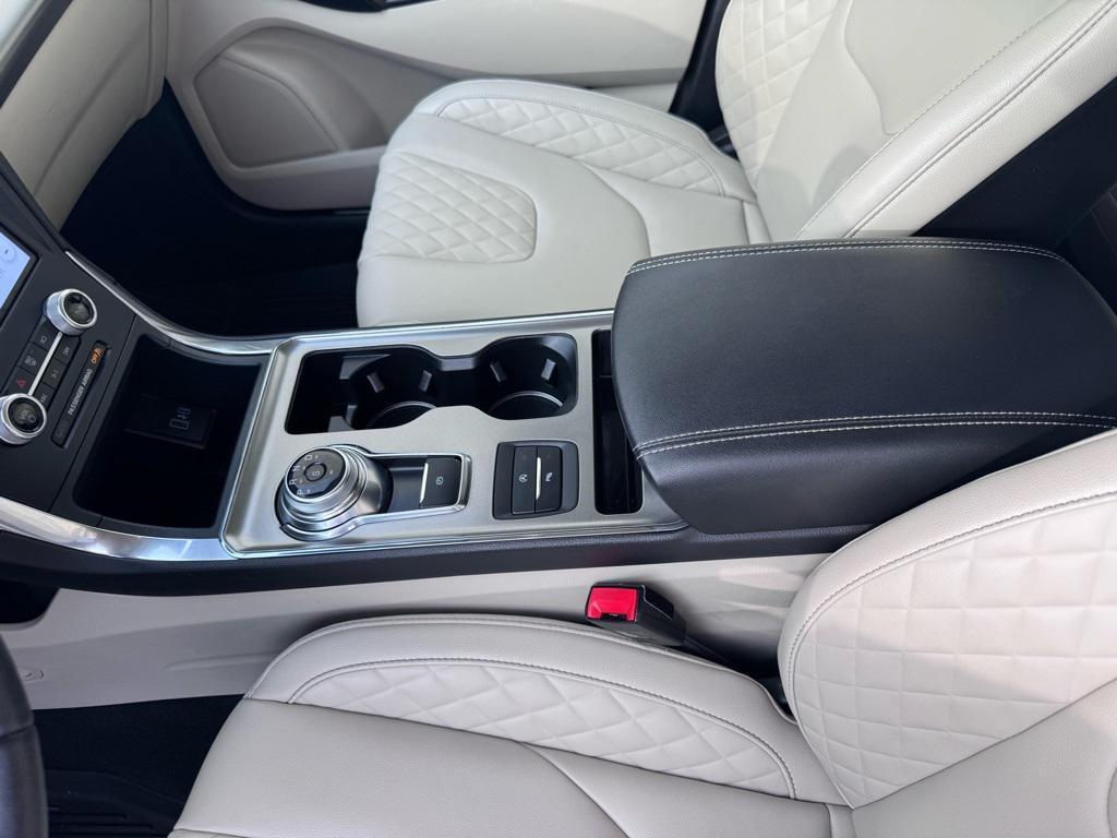 used 2023 Ford Edge car, priced at $28,668