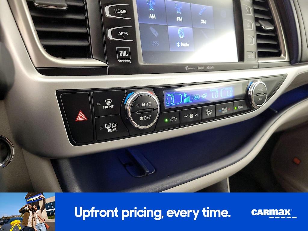 used 2019 Toyota Highlander car, priced at $30,998