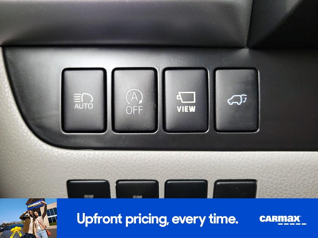 used 2019 Toyota Highlander car, priced at $30,998