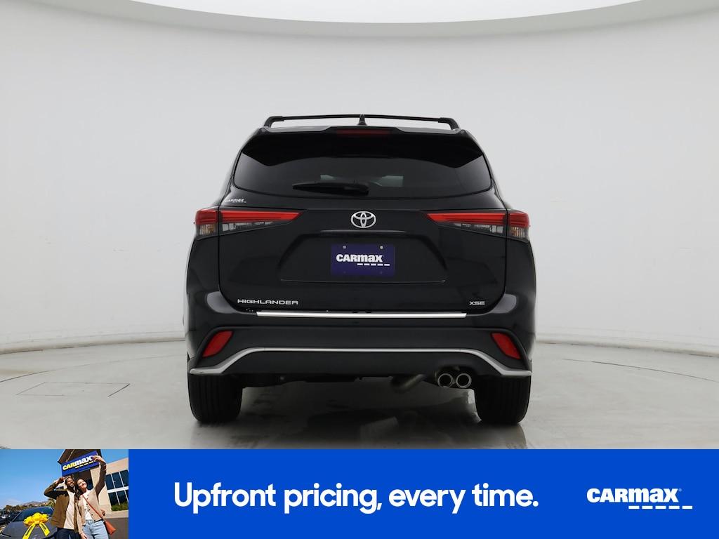 used 2023 Toyota Highlander car, priced at $38,998