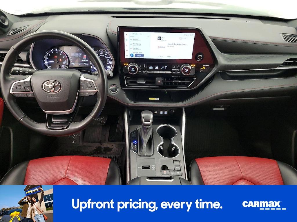 used 2023 Toyota Highlander car, priced at $38,998
