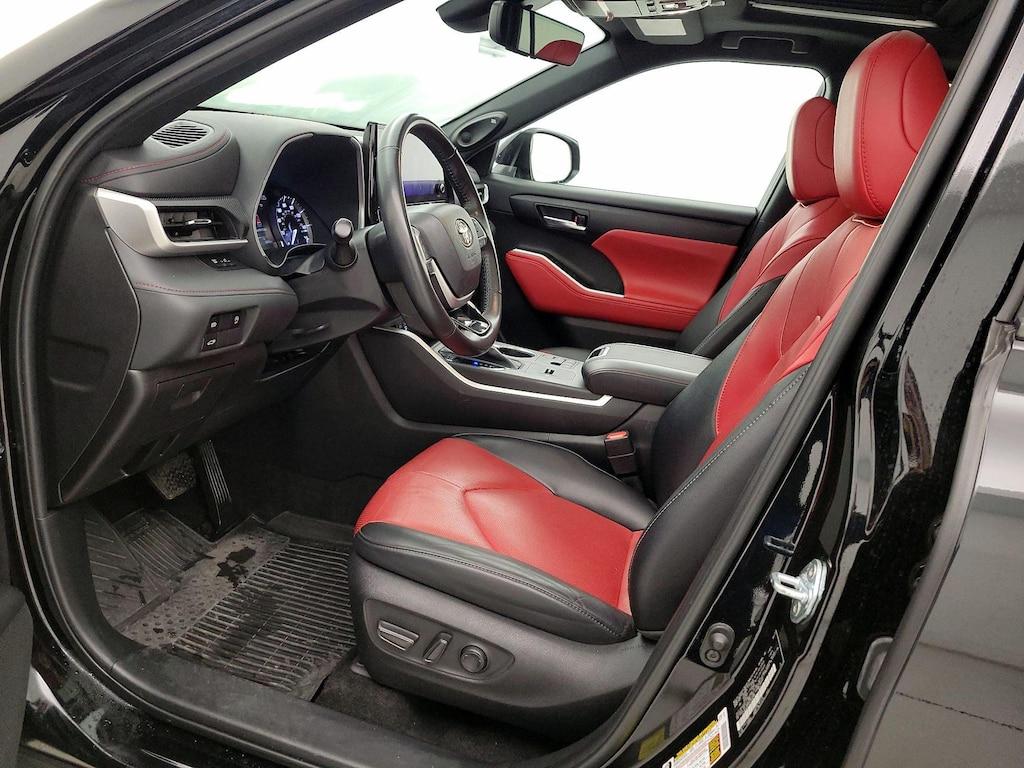 used 2023 Toyota Highlander car, priced at $38,998