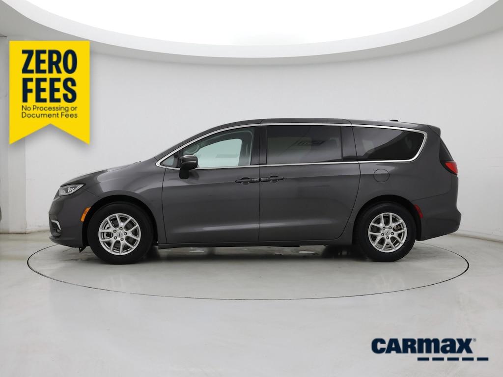 used 2023 Chrysler Pacifica car, priced at $25,998