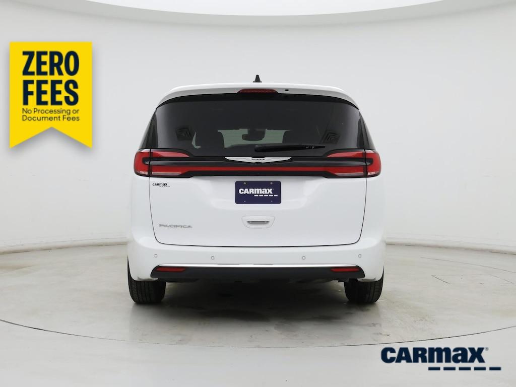 used 2025 Chrysler Pacifica car, priced at $30,998