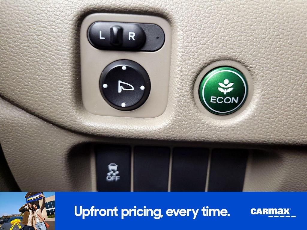 used 2016 Honda Pilot car, priced at $24,998