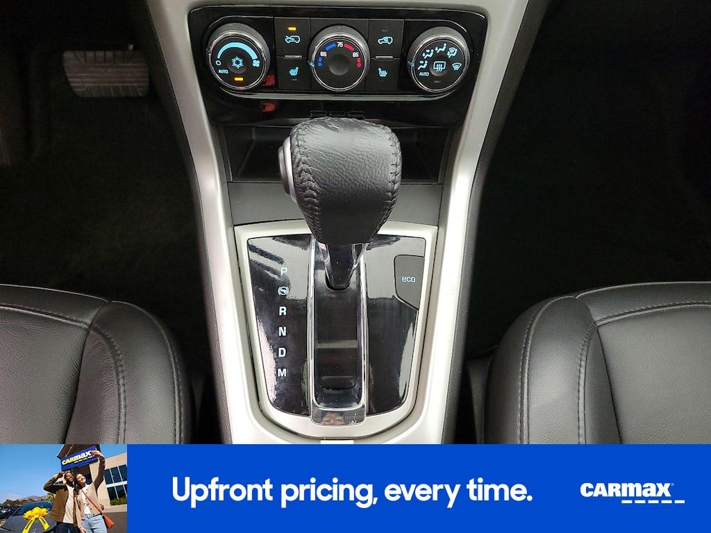 used 2014 Chevrolet Captiva Sport car, priced at $13,998