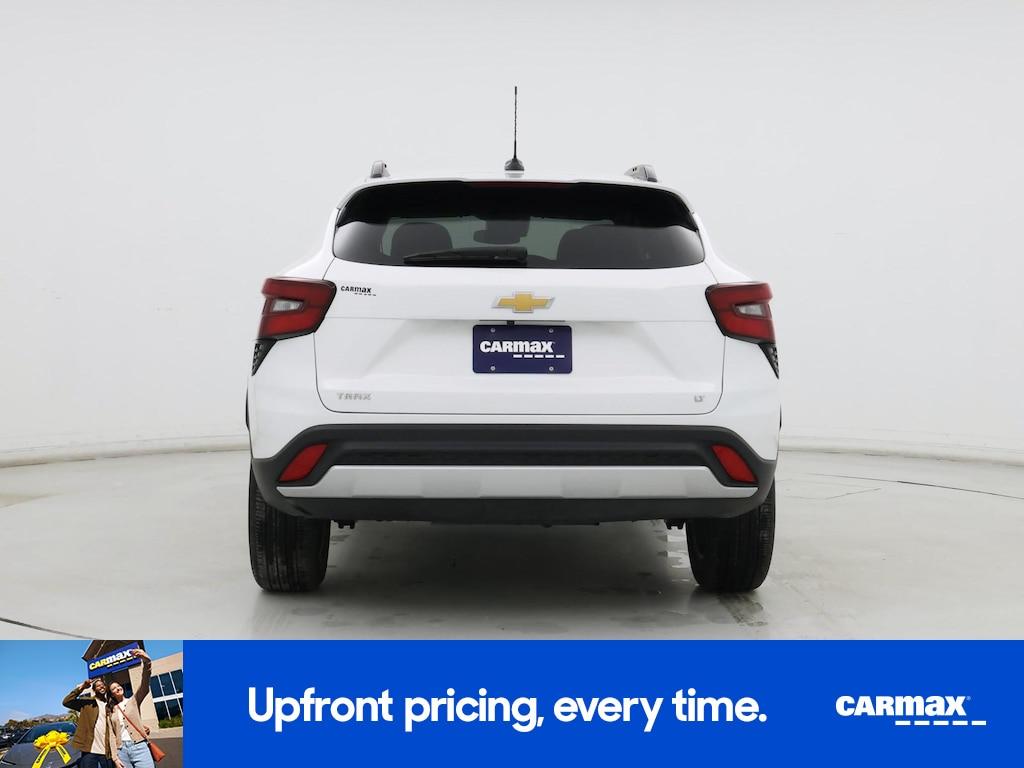 used 2025 Chevrolet Trax car, priced at $22,998