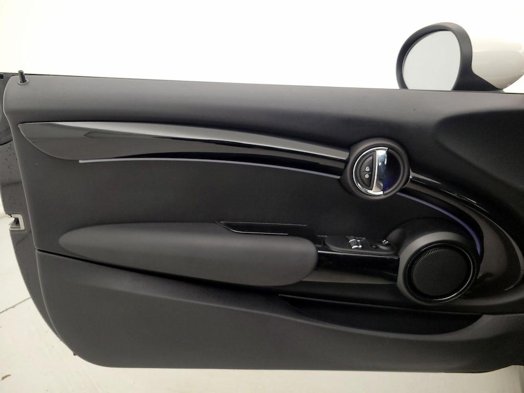 used 2022 MINI SE Hardtop car, priced at $19,998