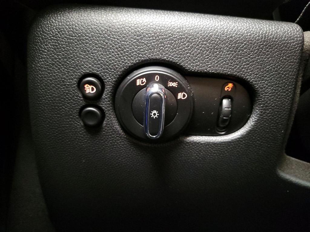 used 2022 MINI SE Hardtop car, priced at $19,998