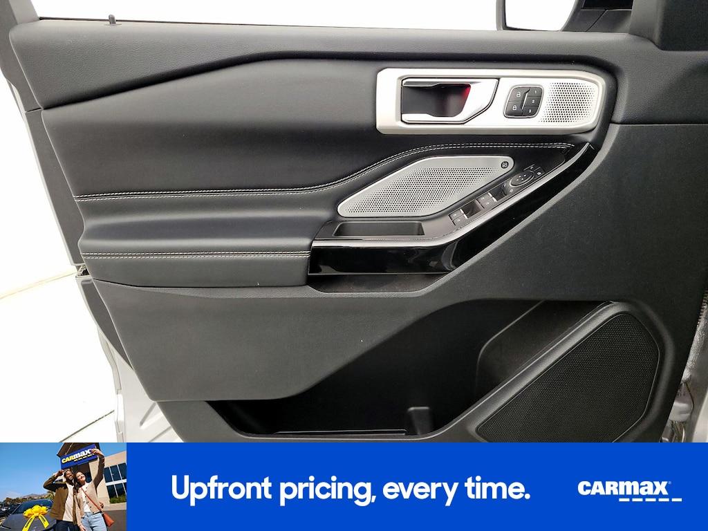 used 2022 Ford Explorer car, priced at $40,998