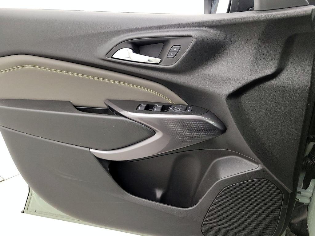 used 2025 Chevrolet Trax car, priced at $25,998