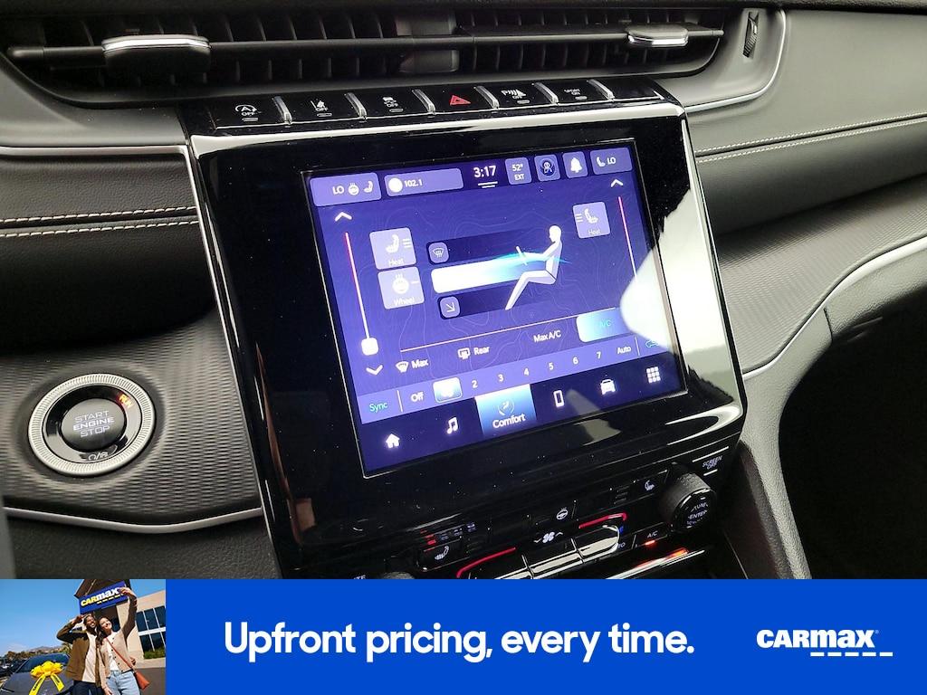 used 2024 Jeep Grand Cherokee car, priced at $32,998