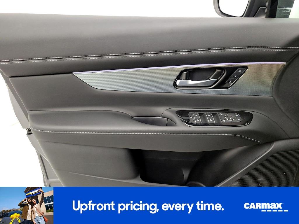 used 2025 Nissan Murano car, priced at $35,998
