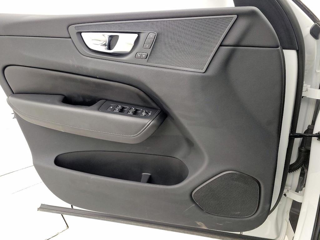 used 2023 Volvo XC60 car, priced at $26,998