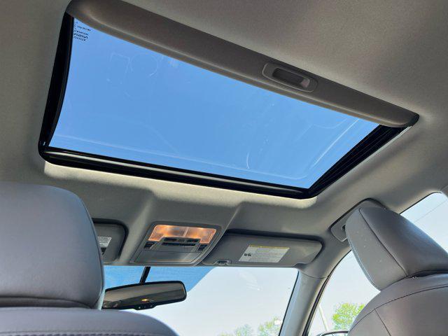 used 2016 Toyota Highlander car, priced at $18,950