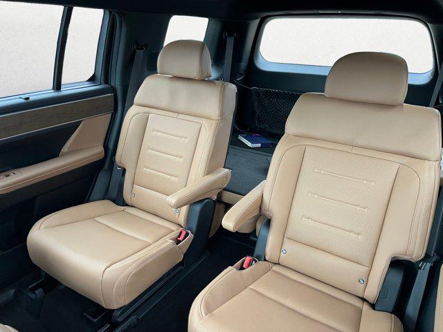 new 2026 Hyundai SANTA FE HEV car, priced at $52,285