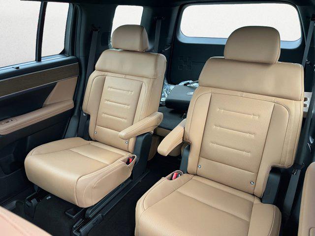 new 2026 Hyundai SANTA FE HEV car, priced at $52,375