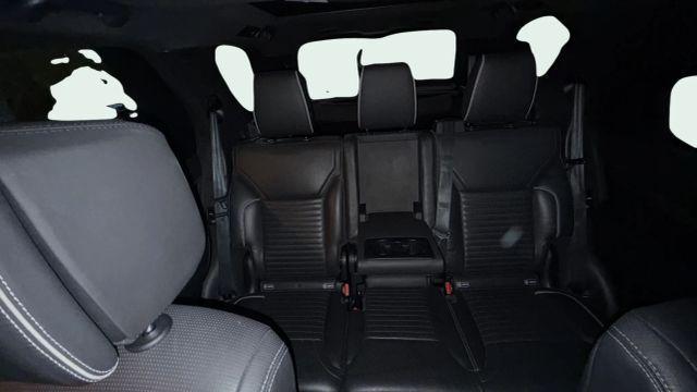 used 2017 Land Rover Discovery car, priced at $17,477