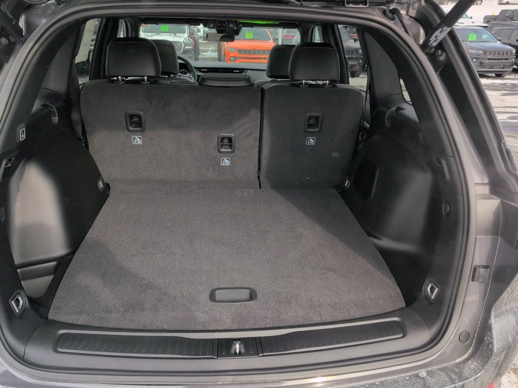 new 2026 Jeep Grand Cherokee car, priced at $49,591