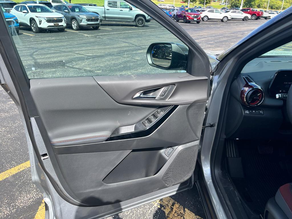 new 2026 Chevrolet Equinox car, priced at $36,220