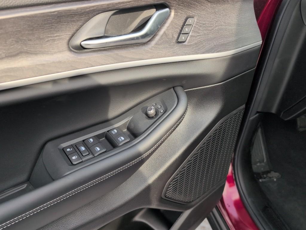 new 2025 Jeep Grand Cherokee car, priced at $47,214