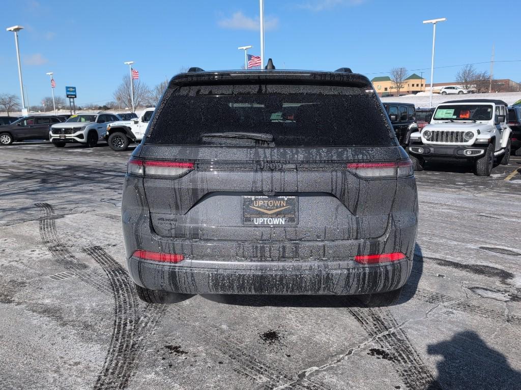 new 2026 Jeep Grand Cherokee car, priced at $46,935