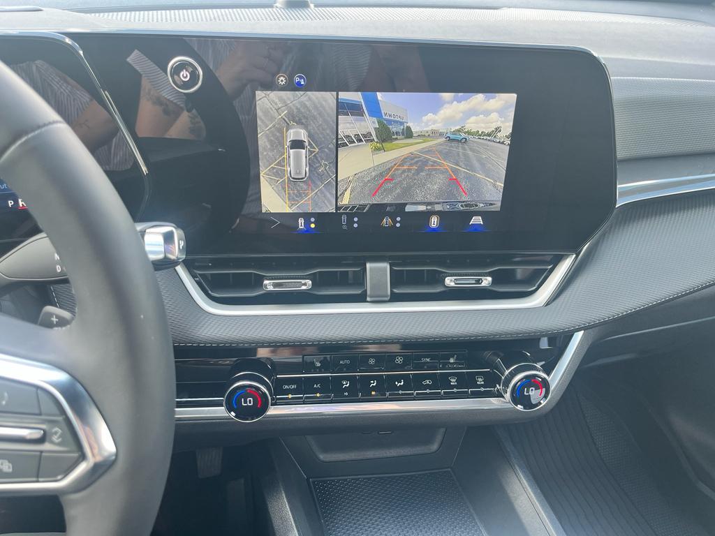 new 2026 Chevrolet Equinox car, priced at $35,140