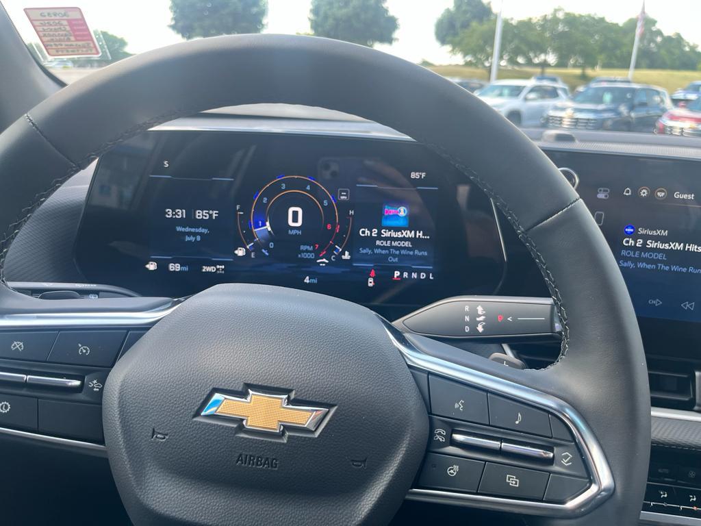 new 2026 Chevrolet Equinox car, priced at $35,140