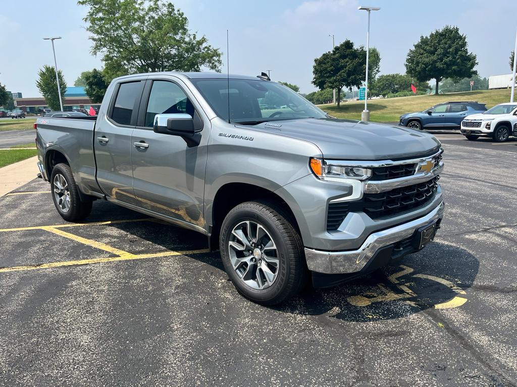 new 2025 Chevrolet Silverado 1500 car, priced at $45,995
