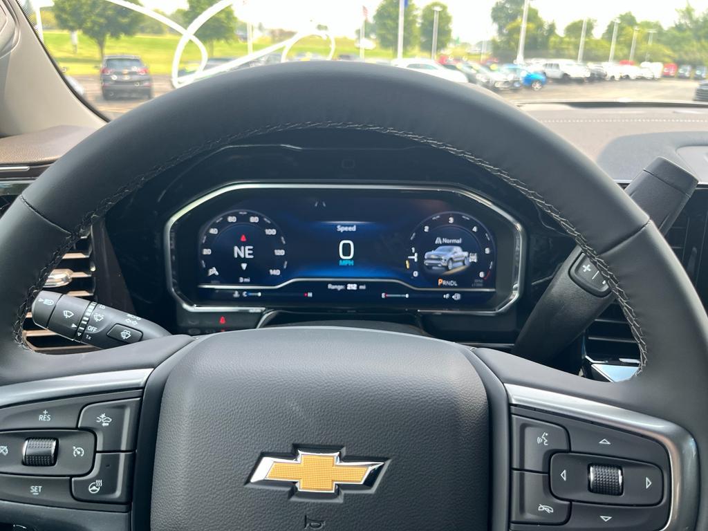 new 2025 Chevrolet Silverado 1500 car, priced at $45,995