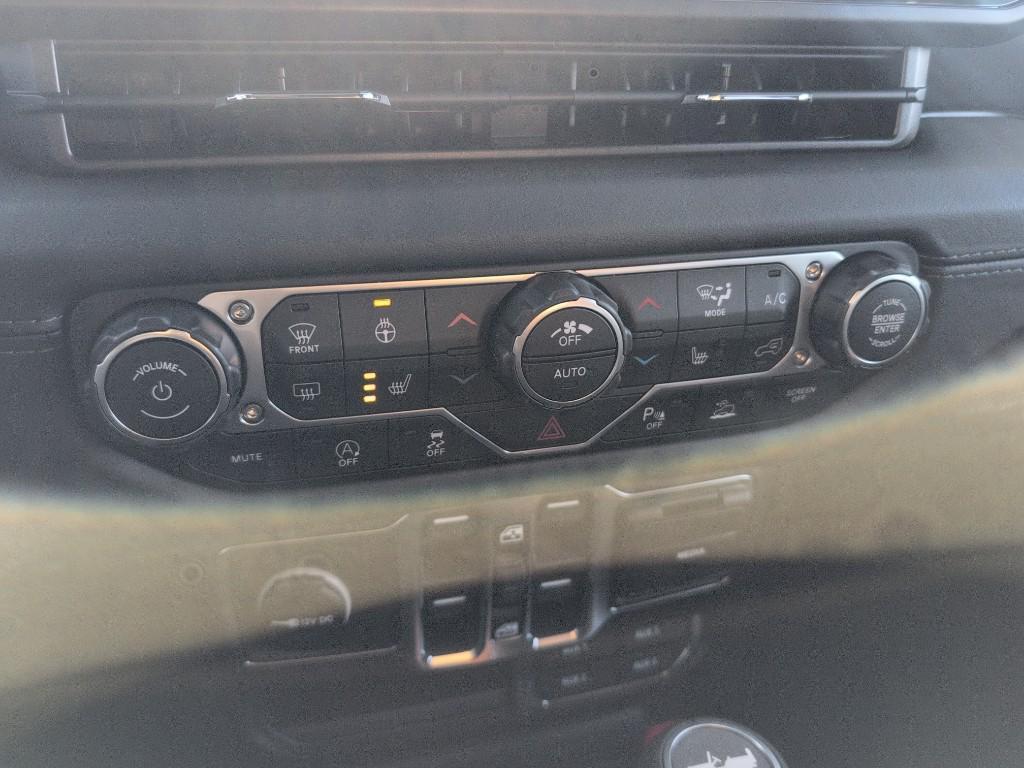 new 2026 Jeep Wrangler car, priced at $51,558