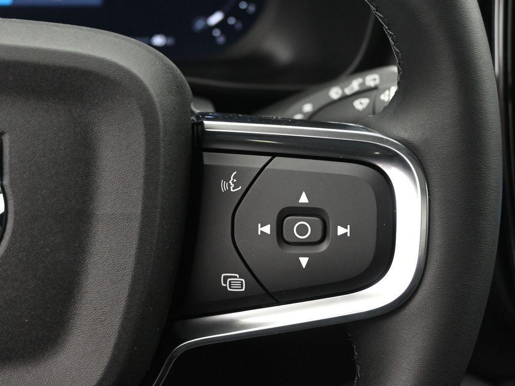 new 2026 Volvo XC40 car, priced at $48,251